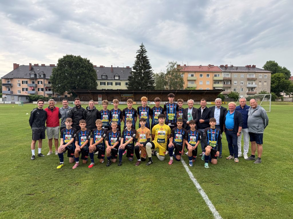 Foto2_U15-Mannschaft-des-Fussballcollege-Leibnitz_cSTGLB-1024x768